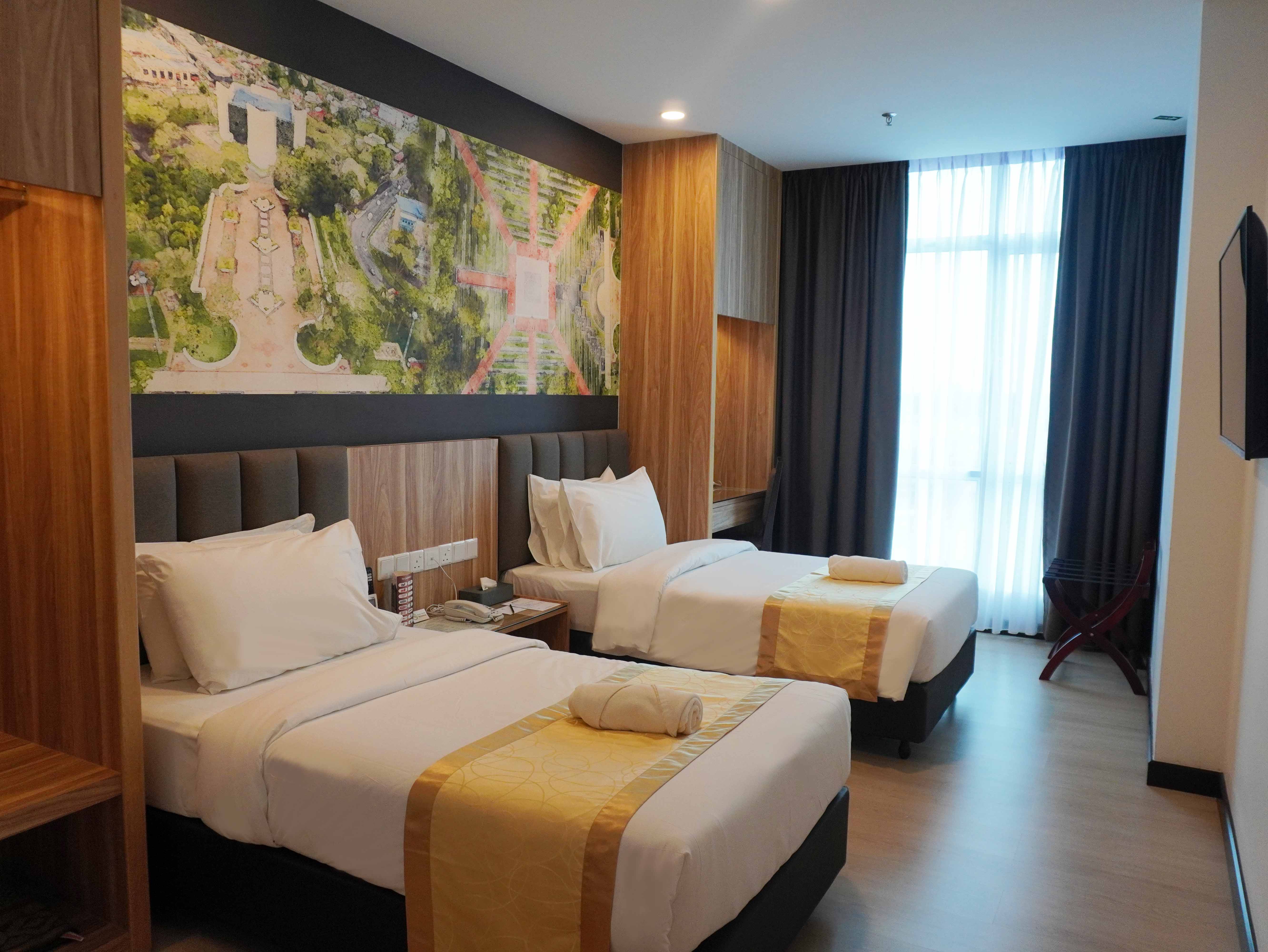 Superior Twin Bedroom
